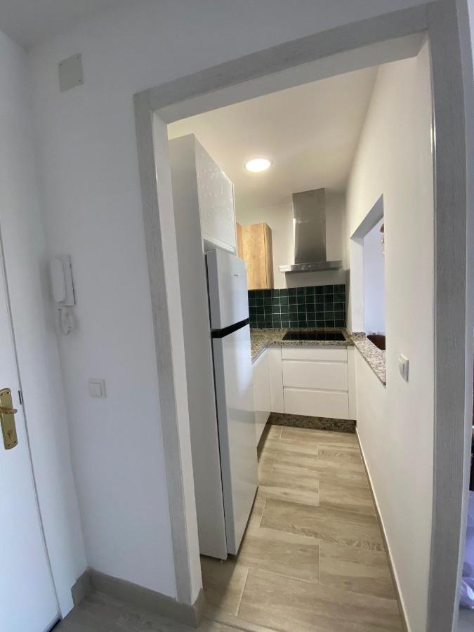 Apartamento Totalmente Reformado Con Piscina Y Jardines Al Lado De La Playa De La Carihuela Торремолінос Екстер'єр фото
