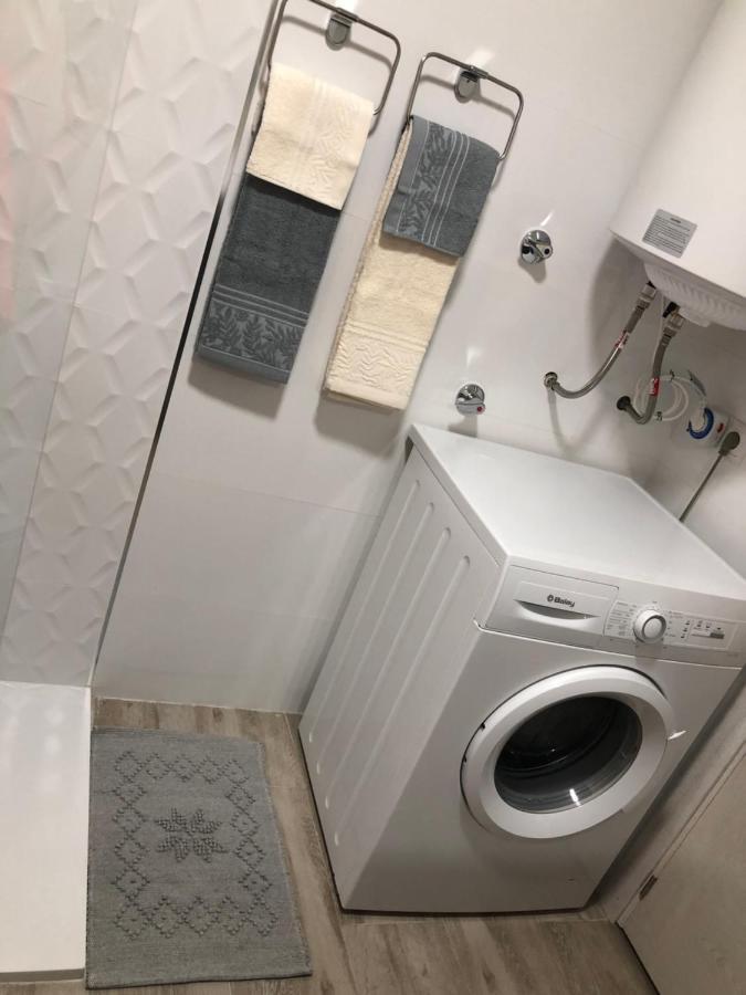 Apartamento Totalmente Reformado Con Piscina Y Jardines Al Lado De La Playa De La Carihuela Торремолінос Екстер'єр фото