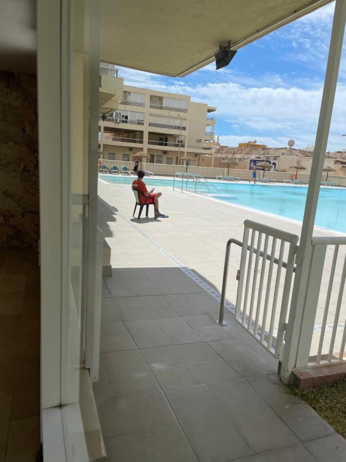 Apartamento Totalmente Reformado Con Piscina Y Jardines Al Lado De La Playa De La Carihuela Торремолінос Екстер'єр фото