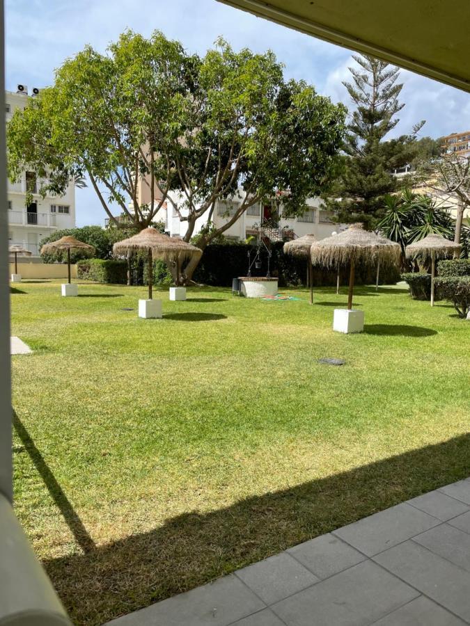 Apartamento Totalmente Reformado Con Piscina Y Jardines Al Lado De La Playa De La Carihuela Торремолінос Екстер'єр фото