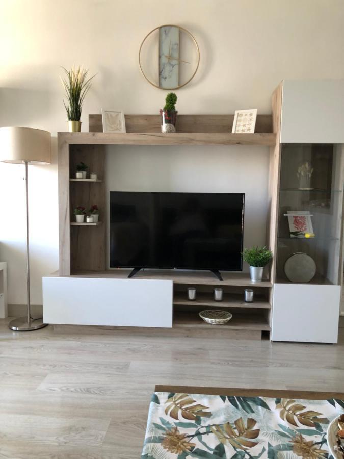 Apartamento Totalmente Reformado Con Piscina Y Jardines Al Lado De La Playa De La Carihuela Торремолінос Екстер'єр фото
