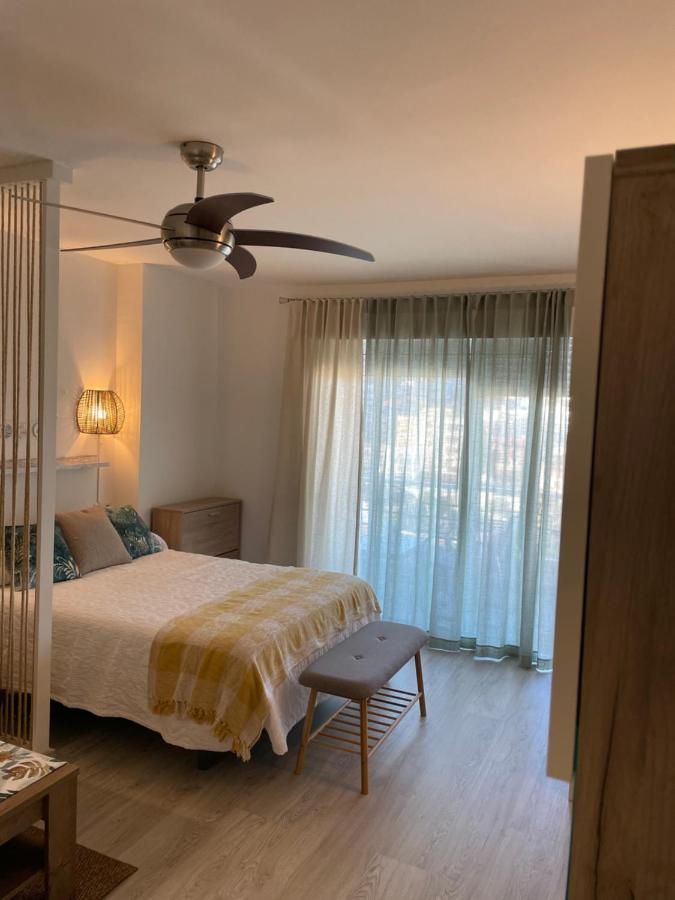 Apartamento Totalmente Reformado Con Piscina Y Jardines Al Lado De La Playa De La Carihuela Торремолінос Екстер'єр фото